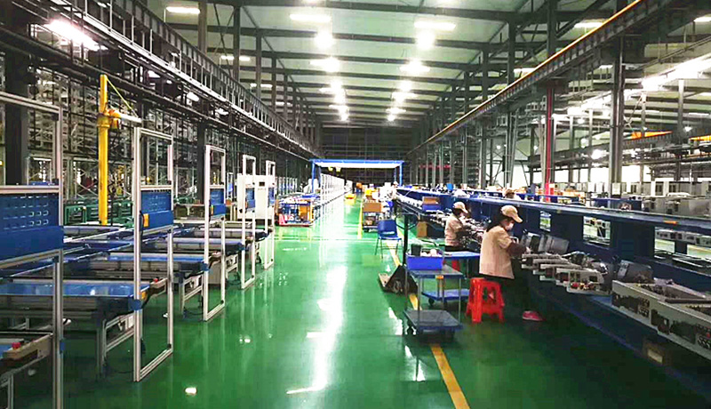 >上下同欲，沖鋒一線！